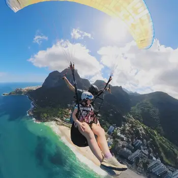 Tandem Paragliding Flight With Instructor in Rio de janeiro